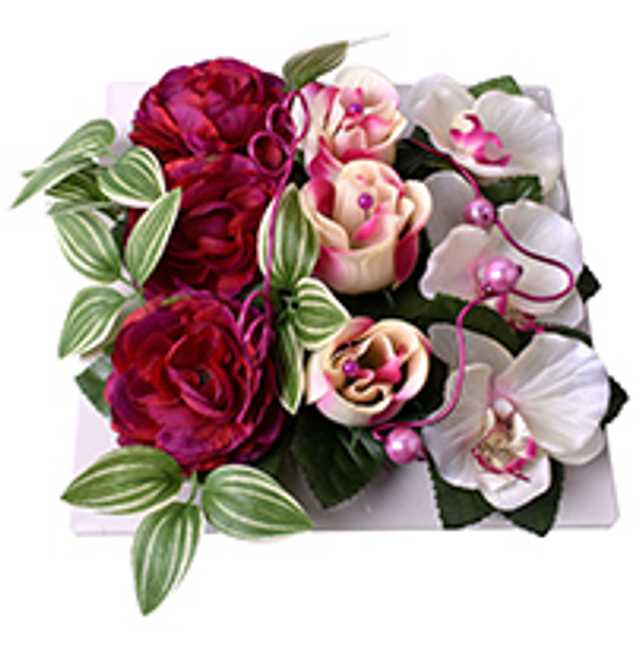 Plateau renoncules roses orchidées artificielles